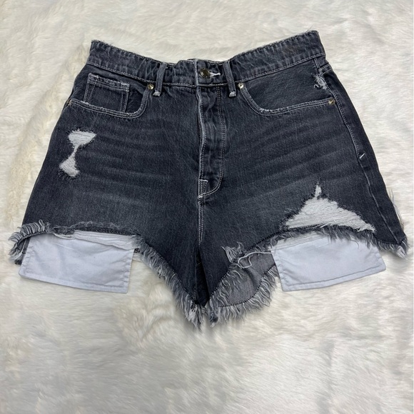 Good American “Bombshell shorts” in dark gray - Picture 1 of 8